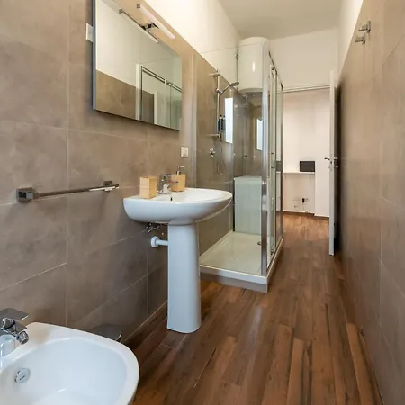 Guest Planet - Bicocca Apartament *